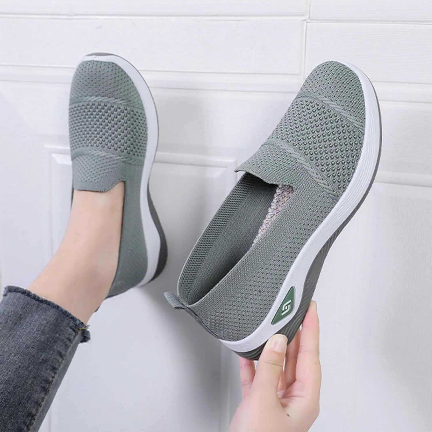 Women's Mesh Flats Shoes Breathable Slip on Shoes Casual Comfort Shoe Plus Size Trendy Shoes Walking Flats Shoe